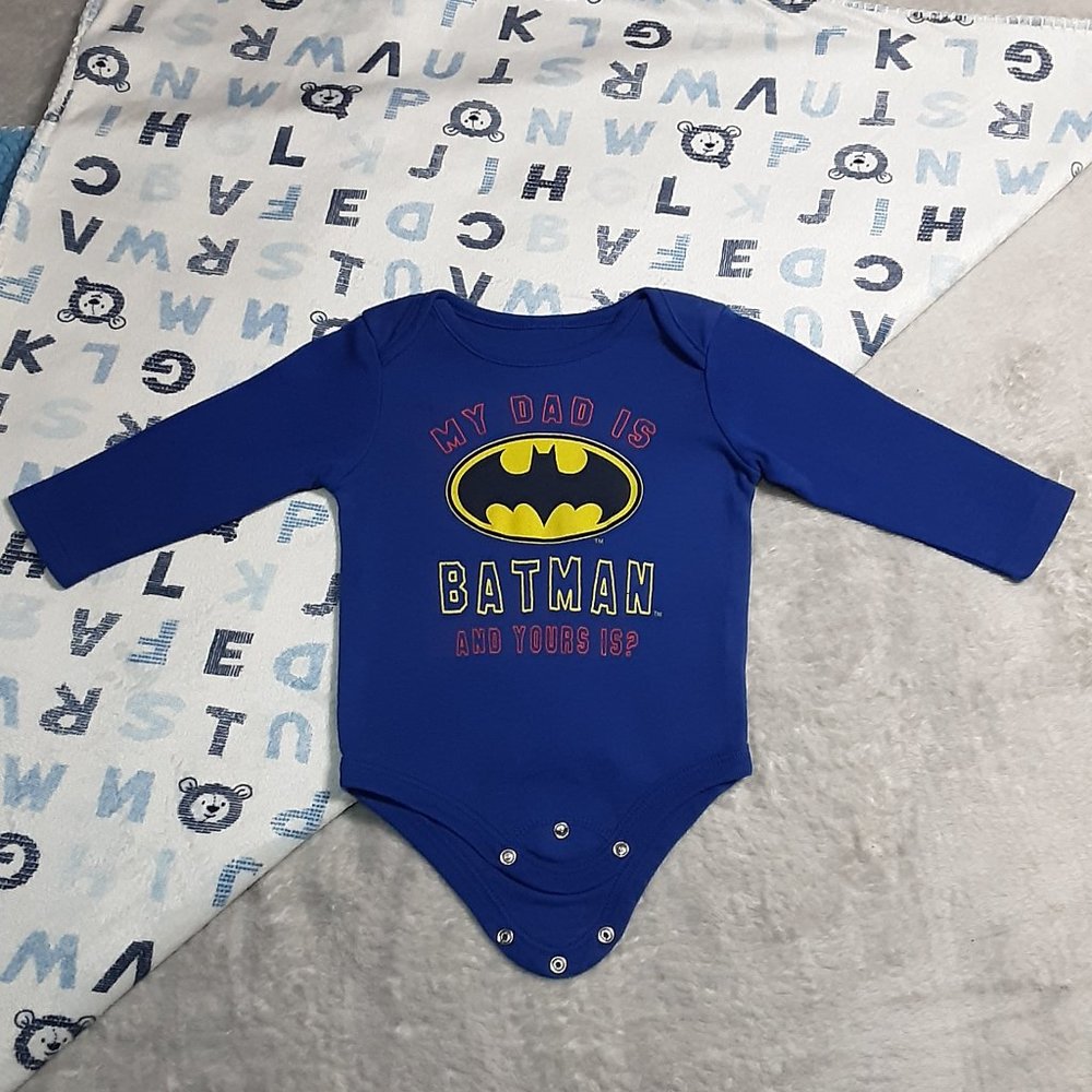 $1 | 6-12m | DC Comics | Long Sleeved Batman Bodysuit/Onesie